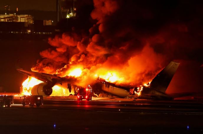 Tragic Collision at Tokyo Airport Claims Five Lives